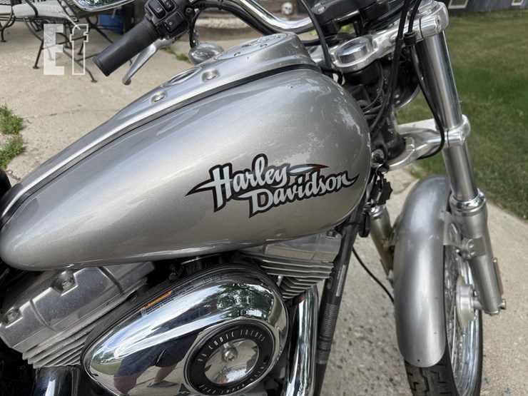 2009-harley-davidson-dyna-super-glide-image-15