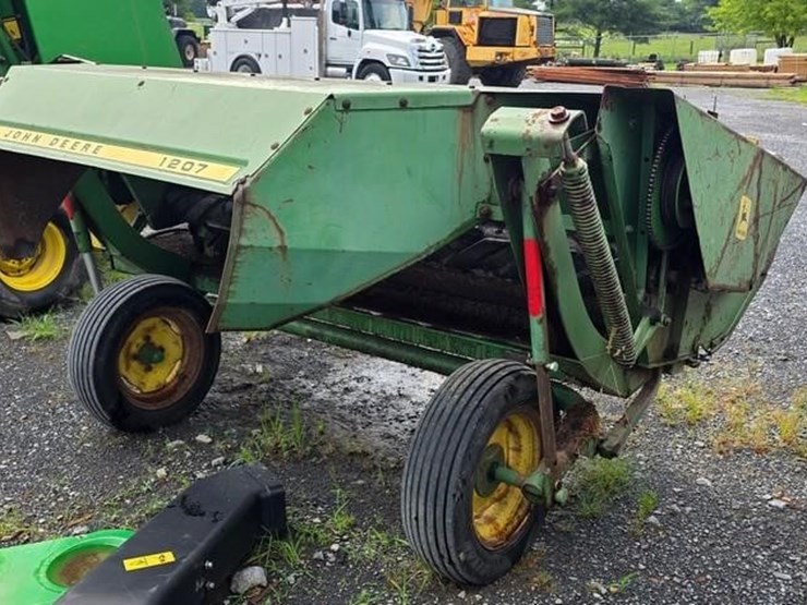 john-deere-1207-image-4