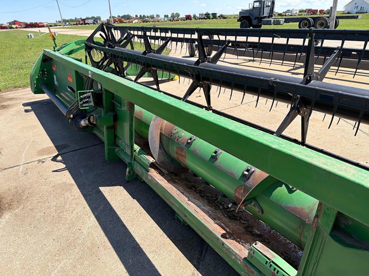 john-deere-630f-image-29