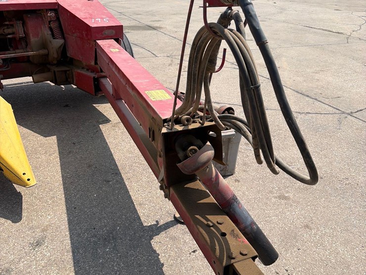 new-holland-900-image-11