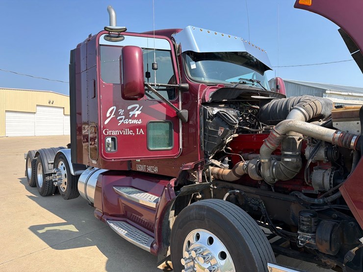 2010-kenworth-t660-image-65