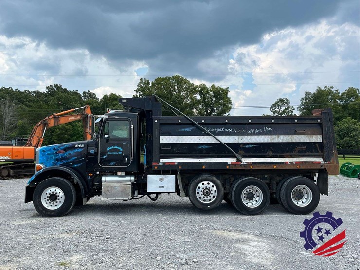 2008-peterbilt-365-image-2