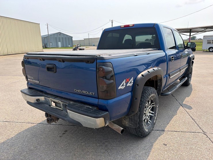 2004-chevrolet-silverado-1500-image-4