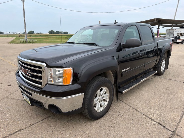 2012-gmc-sierra-1500-image-1