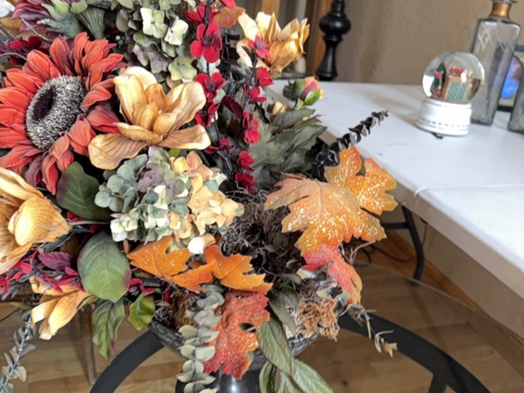 large,-artificial-flower-display-image-12