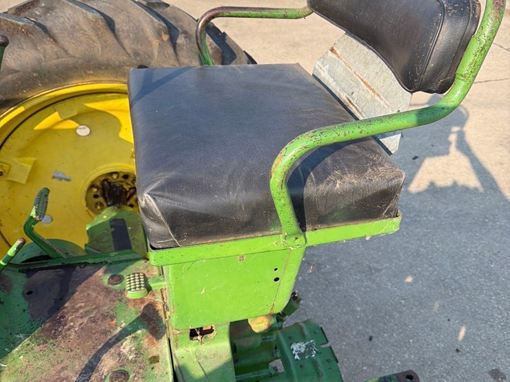 john-deere-b-image-19