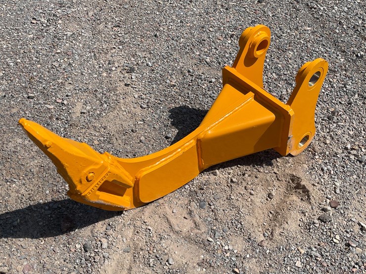 2026-caterpillar-305-image-8
