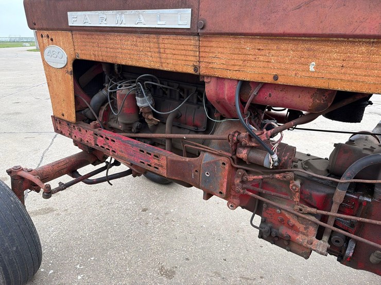 farmall-460-tractor-image-21