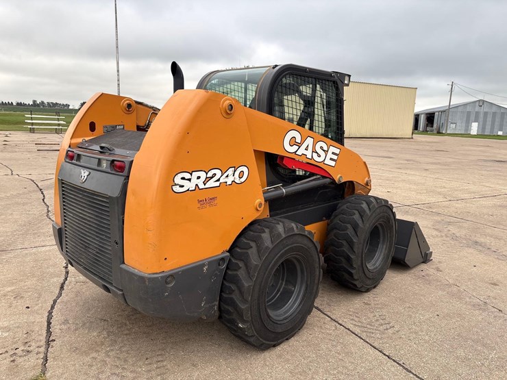 case-sr240-image-4