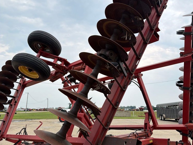 case-ih-3900-image-7