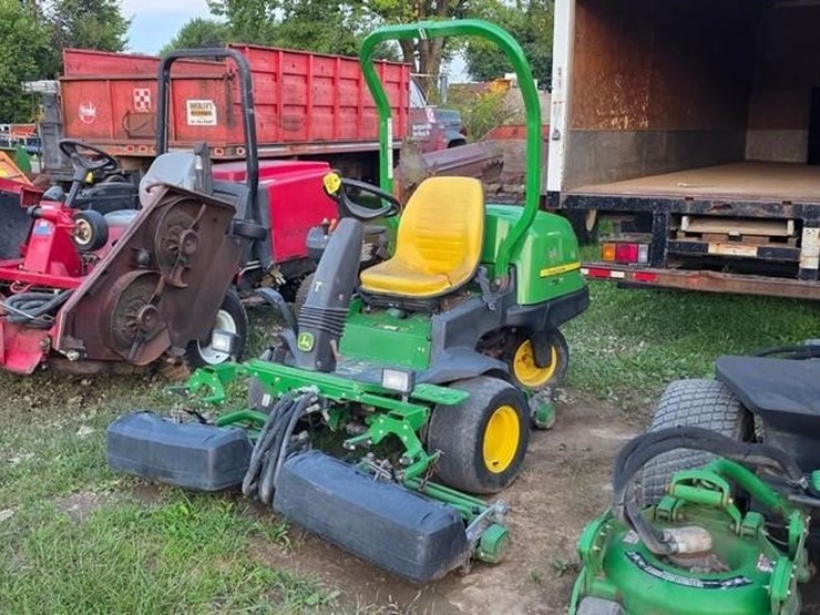 2009-john-deere-2500b-image-2