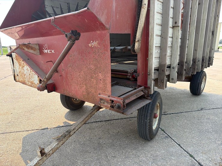 rex-14ft-front-unload-silage-wagon-image-13