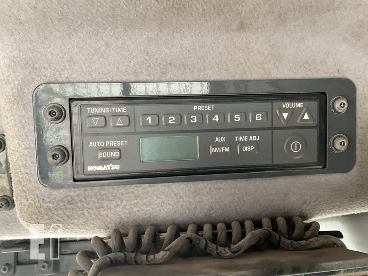 2015-komatsu-d61ex-23-image-17