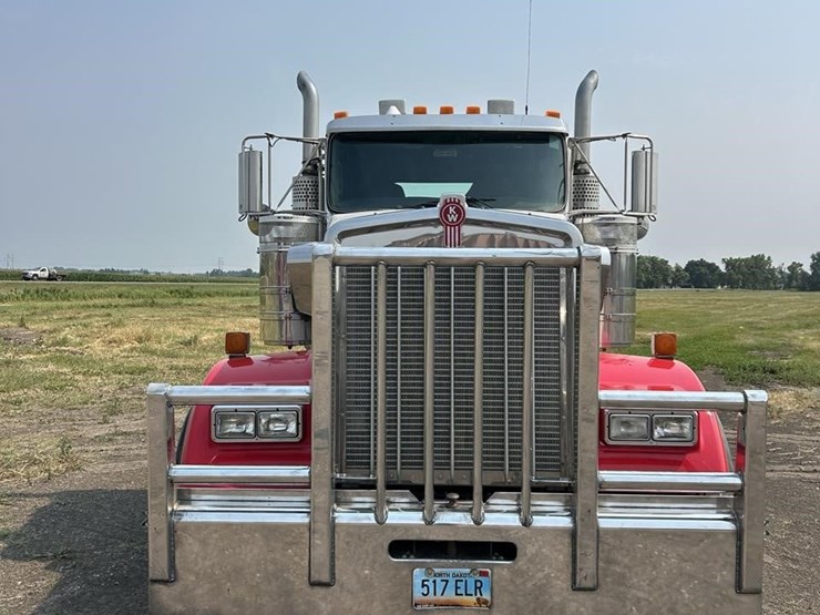 2007-kenworth-w900-image-3