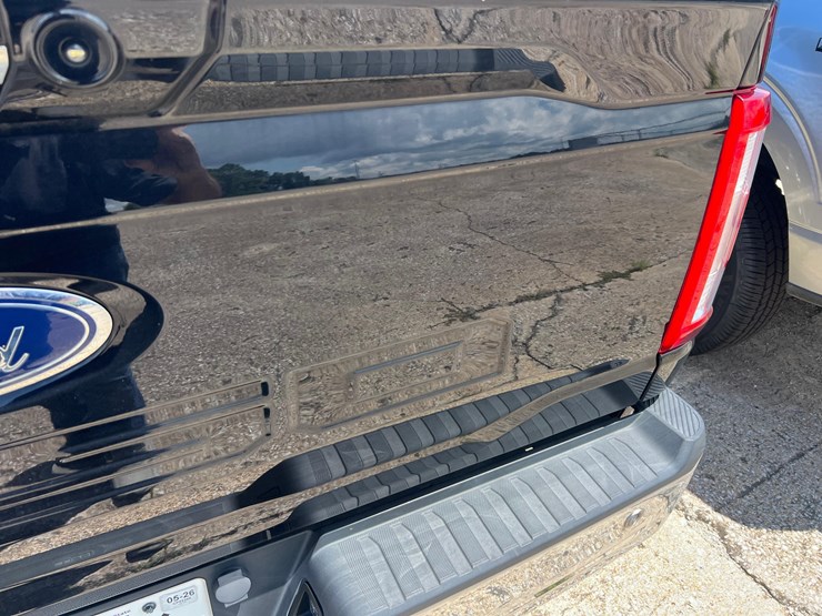 ford-f150-lariat-image-26