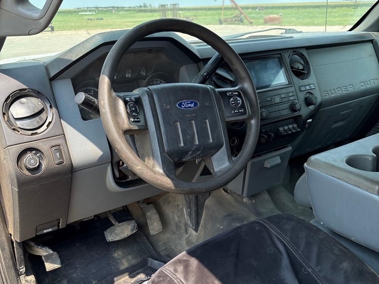 2015-ford-f350-image-37