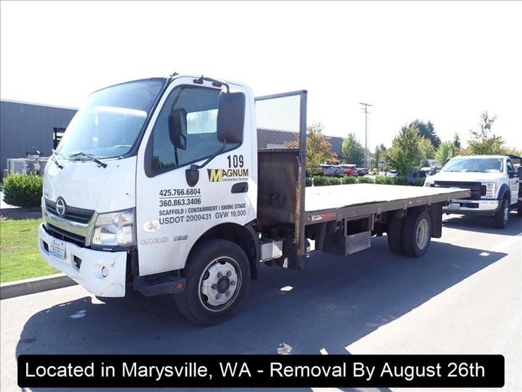 2019-hino-195-image-1