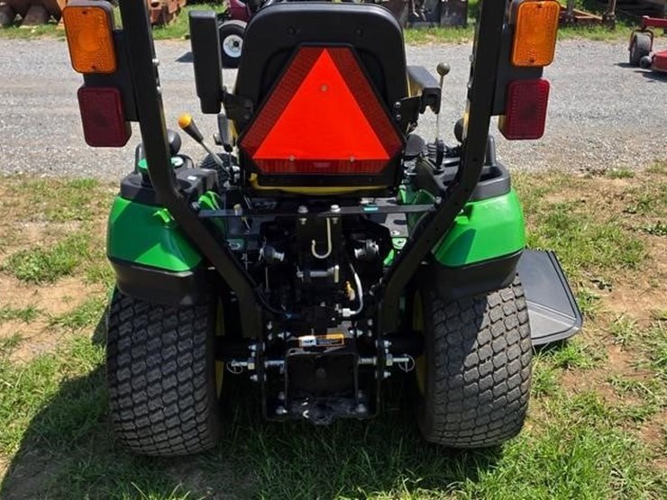 john-deere-1025r-image-12