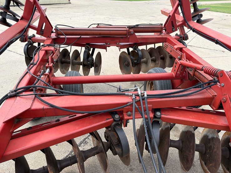 case-ih-3900-image-22