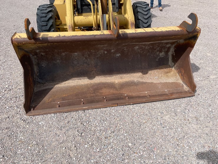 caterpillar-416d-image-20