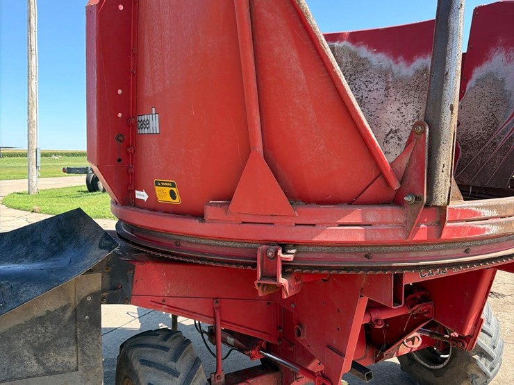 case-ih-8610-image-16