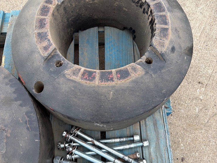 2-case-ih-wheel-weights-image-5