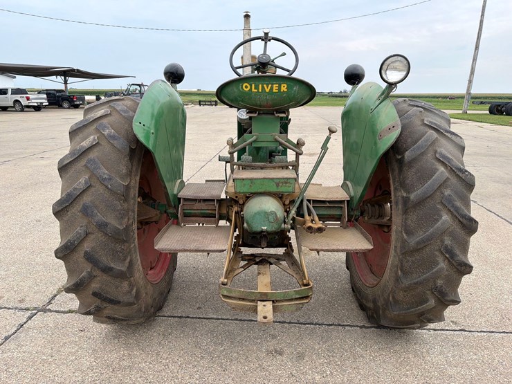 oliver-super-88-image-5