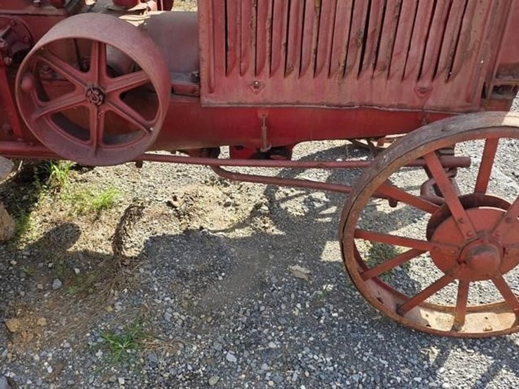 mccormick-deereing-1020-tractor-(not-running)-image-6