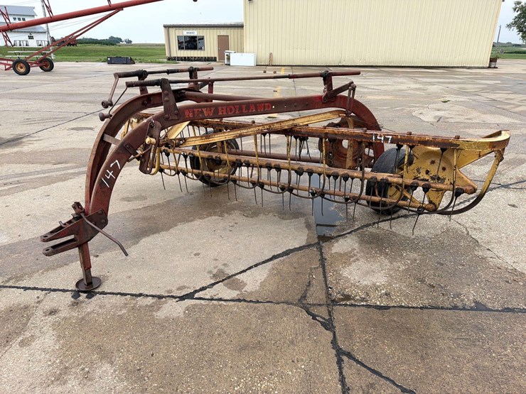 new-holland-56-image-1