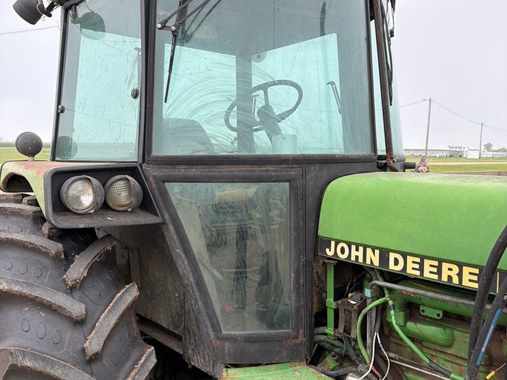 john-deere-3155-image-12
