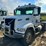 2014-volvo-vhd84ft200-image-2