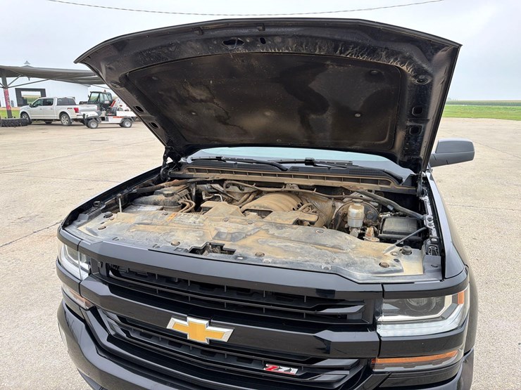 2018-chevrolet-1500-image-39