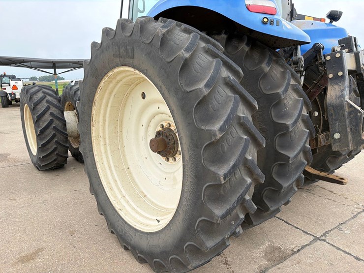 2009-new-holland-t8050-image-7