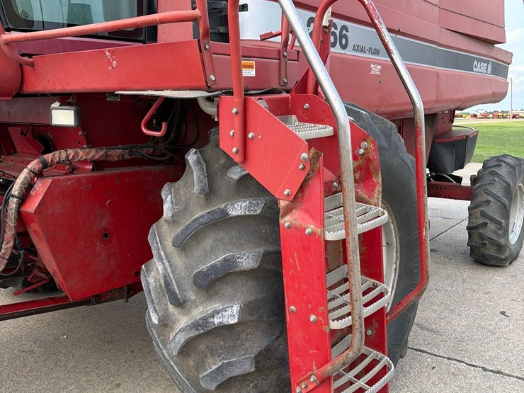 case-ih-2166-image-14