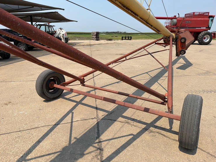 westfield-10”-x-62ft-auger-image-12