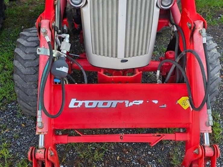 new-holland-boomer-8n-image-31