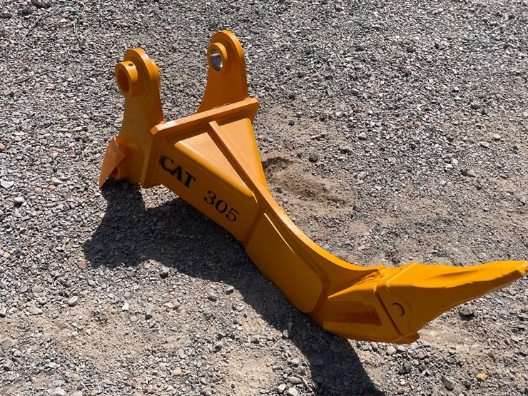 2026-caterpillar-305-image-3