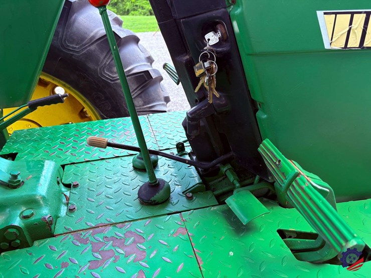 john-deere-2840-image-40