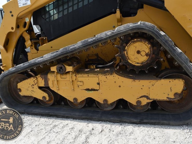 2021-caterpillar-259d3-image-15