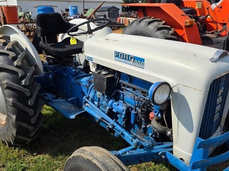 ford-4000-image-6