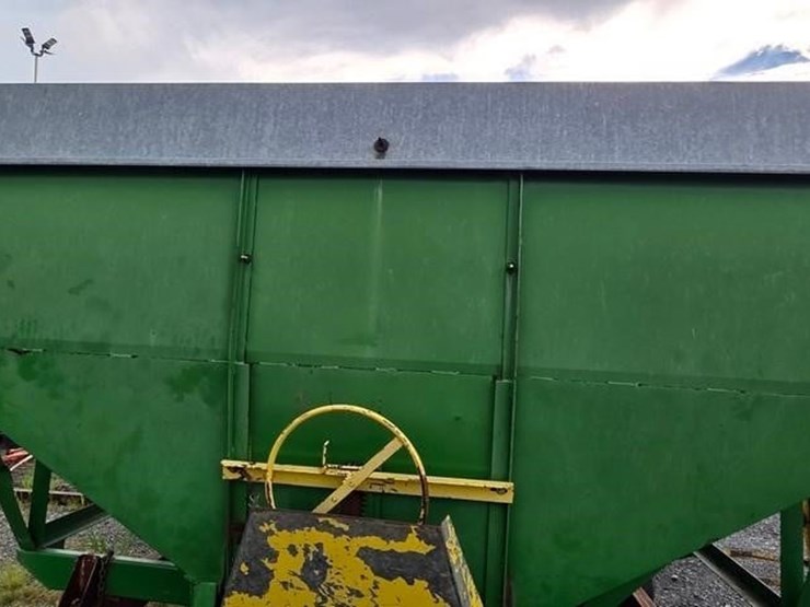 westerndorf-gravity-wagon-image-9