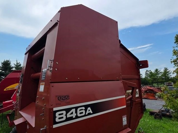 hesston-846a-image-16