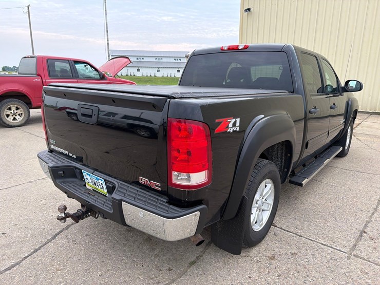2012-gmc-sierra-1500-image-3
