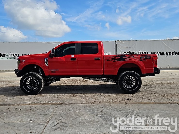2019-ford-f250-xl-image-3