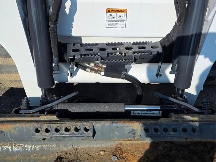 2019-bobcat-t595-image-37