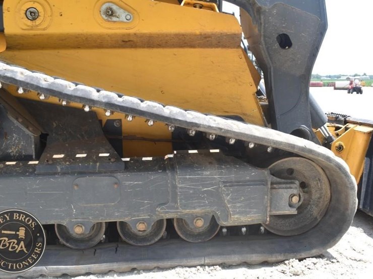 2024-deere-333g-image-26