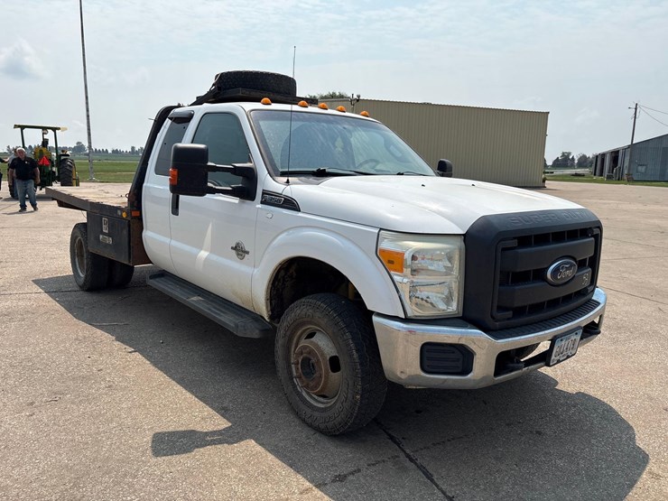 2015-ford-f350-image-2