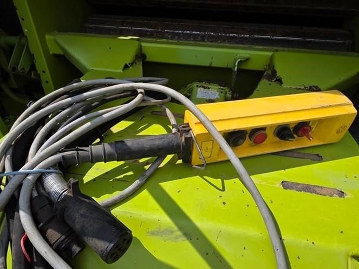 claas-rollant-250rc-image-22