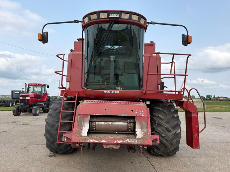 case-ih-2166-image-2