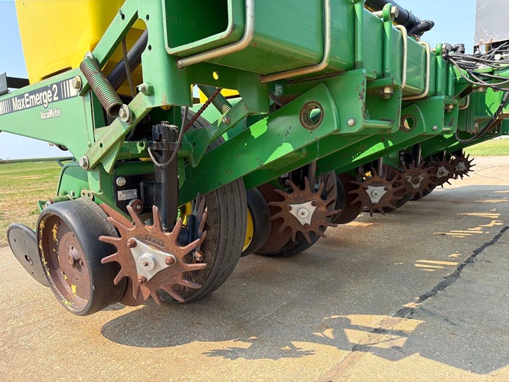 1994-john-deere-7200-image-9